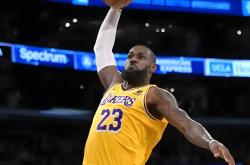 乐鱼体育 -包含里程碑夜切尔西止住颓势；NBA季后赛赛后刷纪录；媒体盛赞；高层口径保持一致的词条