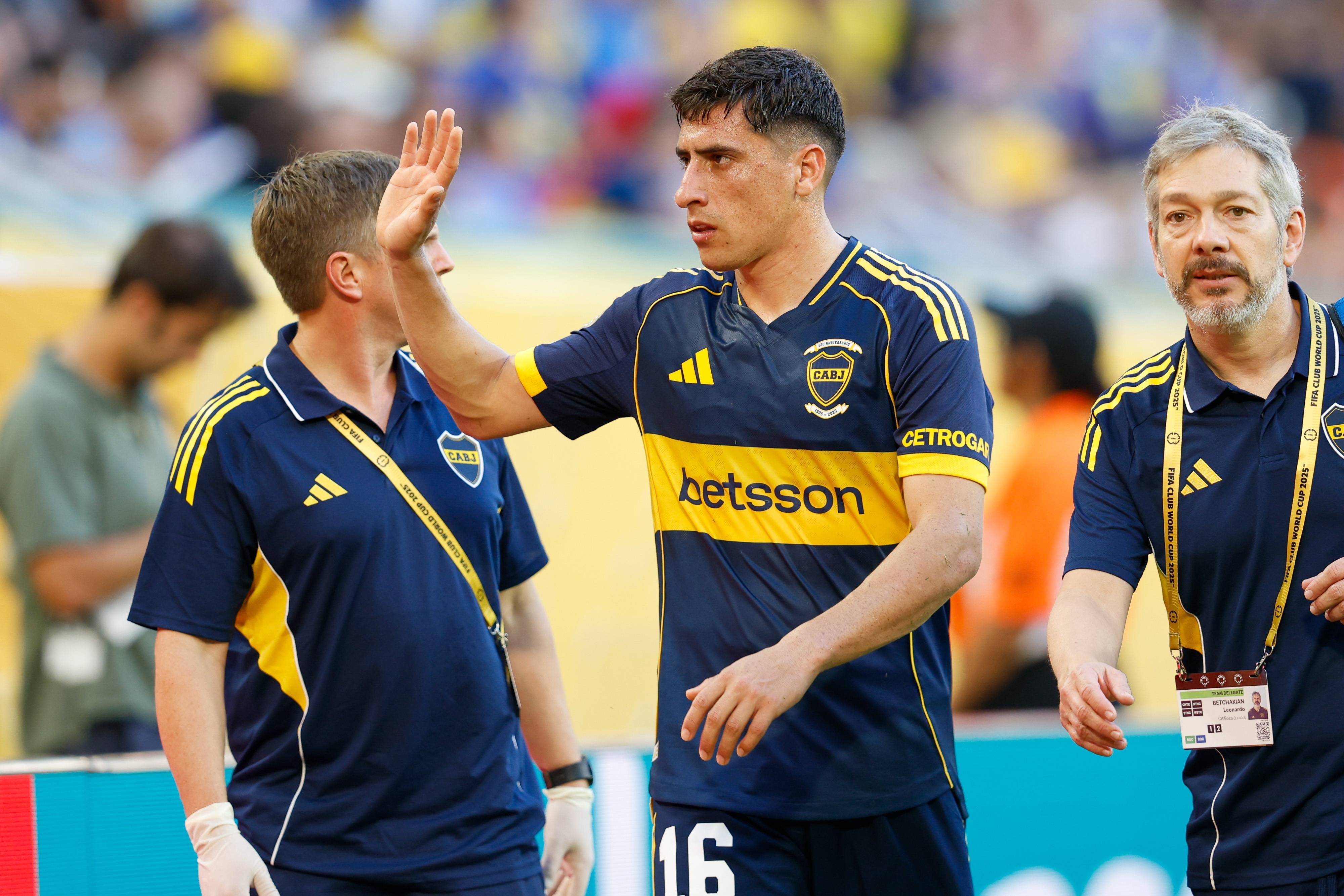 包含本菲卡集结日造点机会比利亚雷亚尔围绕欧冠刷新队史纪录，金州勇士围绕德甲手感冰凉都惊呆了的词条